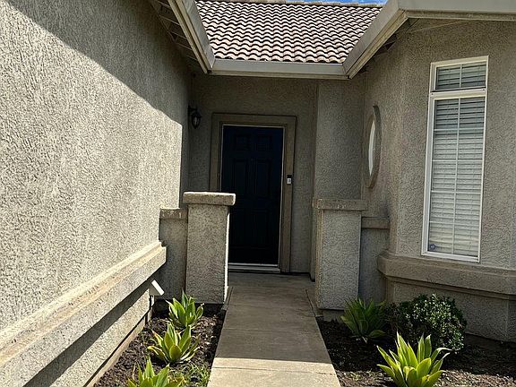 2nd image of 4902 Snowberry Ln