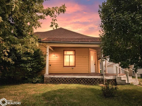 203 N Barnes St, What Cheer, IA 50268
