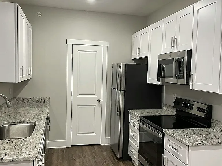 456 English Commons Drive Building A — Photo 1