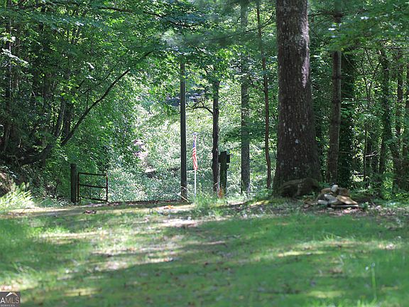 3rd image of 29 Cool Spring Ln