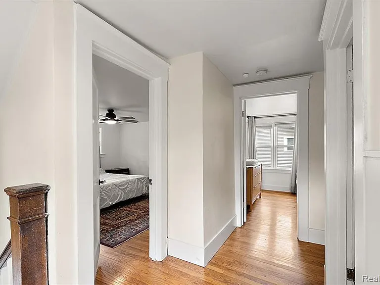 529 Hawthorn Ave — Photo 42