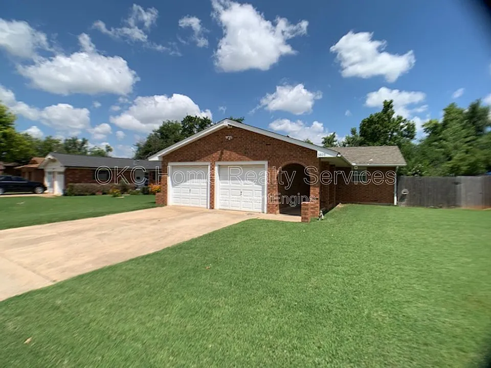 5809 NW 62nd St