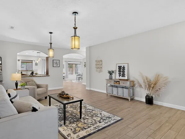 2606 Avenida Castellana SE, Rio Rancho, NM 87124