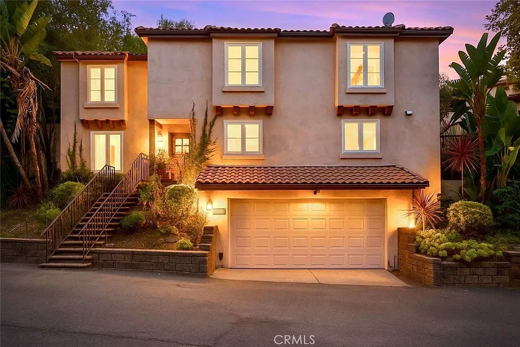3 bed, 2425 sqft, $7,500 — Photo 3