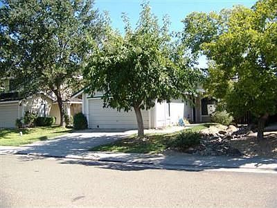 3rd image of 3529 Pinehill Way