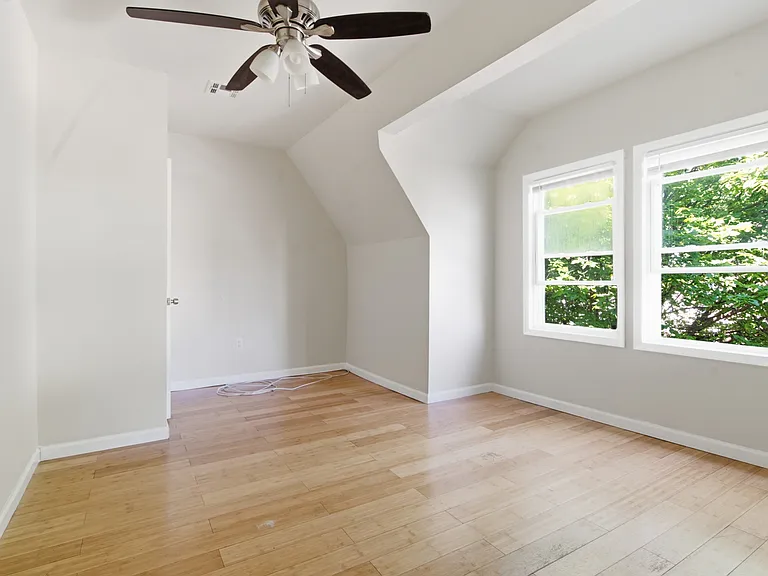 26 Seymour Ave #3 — Photo 18