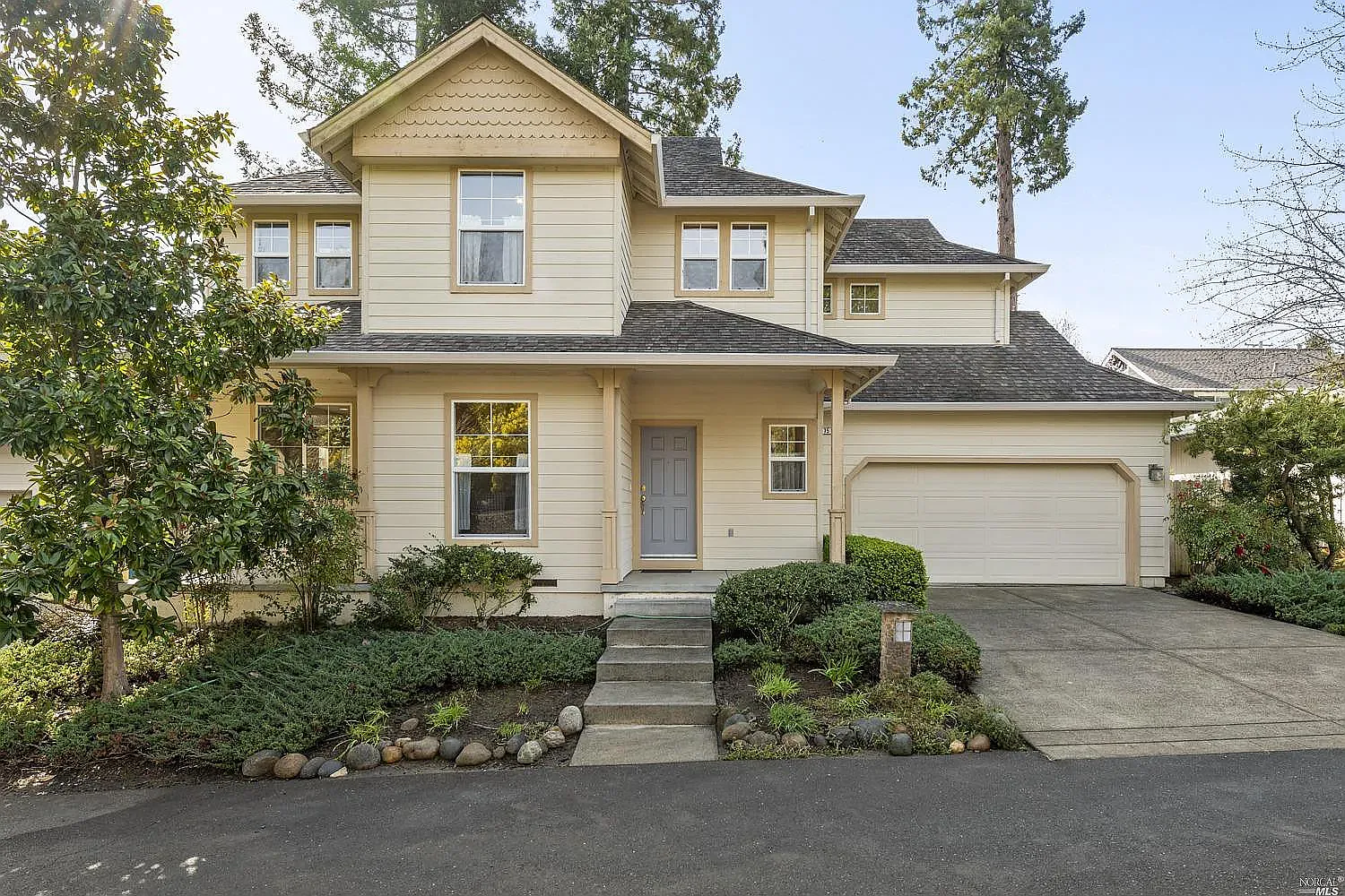 3 bed, 2.5 bath, 1782 sqft, $4,500 — Photo 1