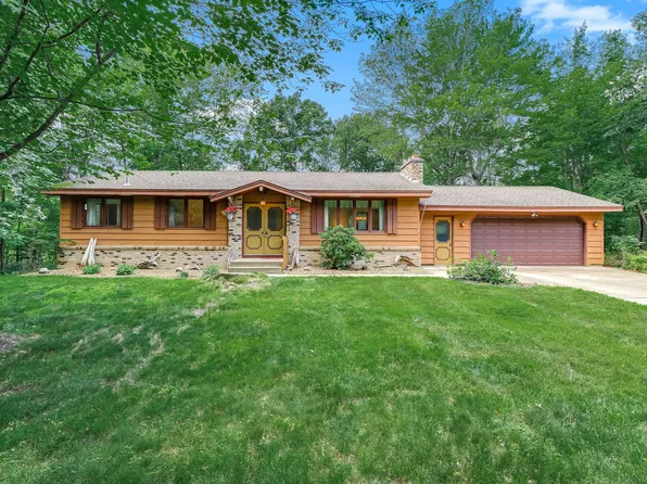 21430 W Birchwood Cir NE, Linwood, MN 55011