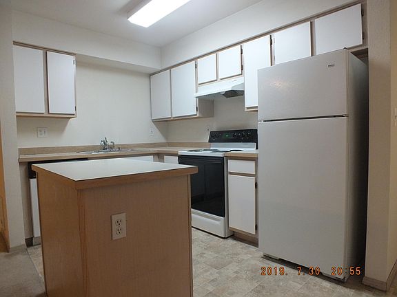 3rd image of 12549 28th Ave NE APT 208