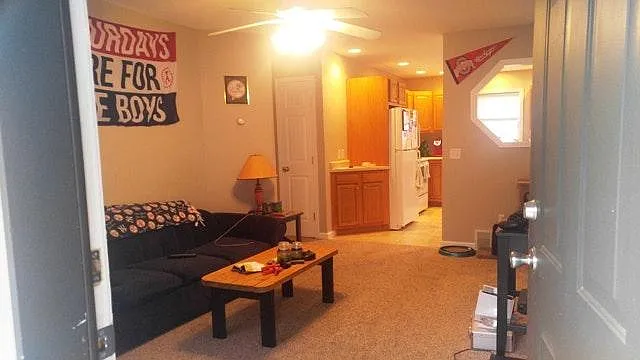 502 Race St — Photo 7