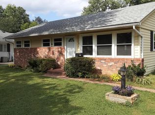 1407 Mill Race Rd, Lyndon, KY 40242