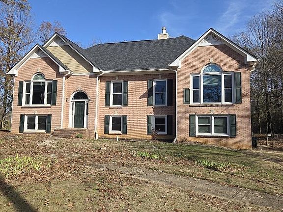 2nd image of 601 Southdale Ln