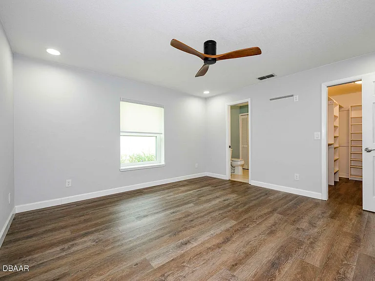 6118 Del Rio Dr — Photo 9