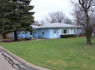 1820 18th Ave, Sterling, IL 61081