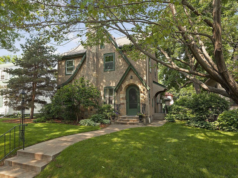 1st image of 525 Montrose Ln