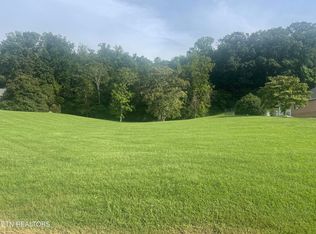 18 Hidden Brook Dr, Sweetwater, TN 37874
