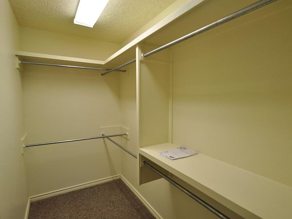 5th image of 112 Gayland Dr Unit B