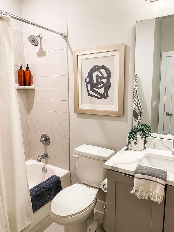 2 bed, 2.5 bath, 1341 sqft, $2,800 — Photo 2