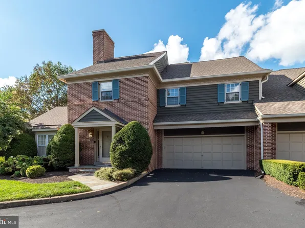 23 Foxglove Ct, Doylestown, PA 18901