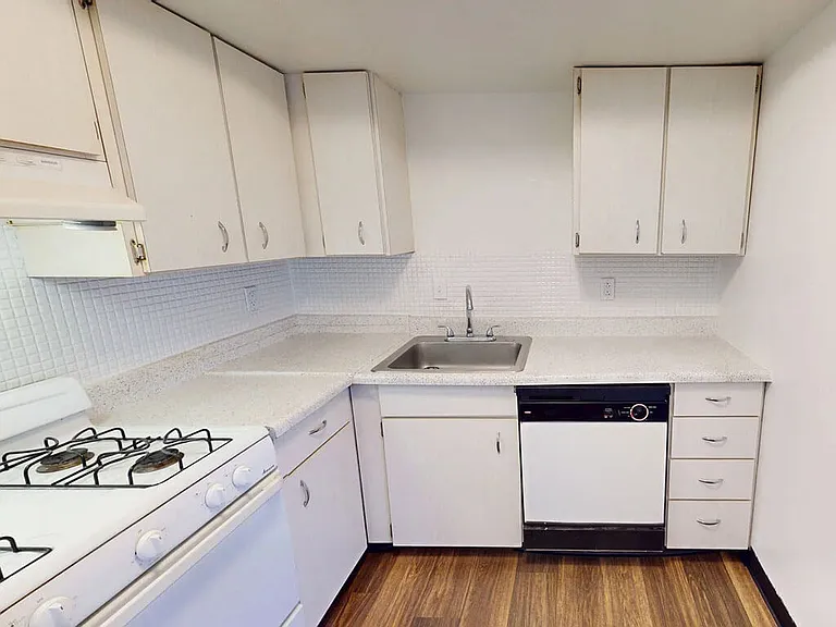 Welcome to Paddock Village Apartments