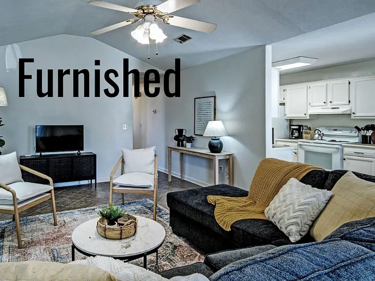 1221 Barnett Bend Cv — Photo 1
