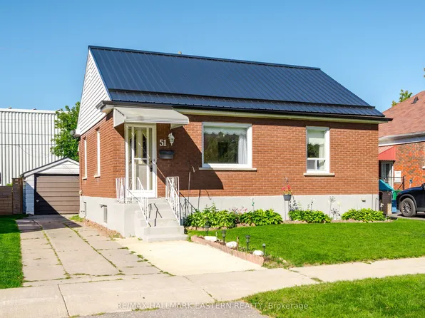 51 Ephgrave Blvd, Peterborough, ON K9J 4G1