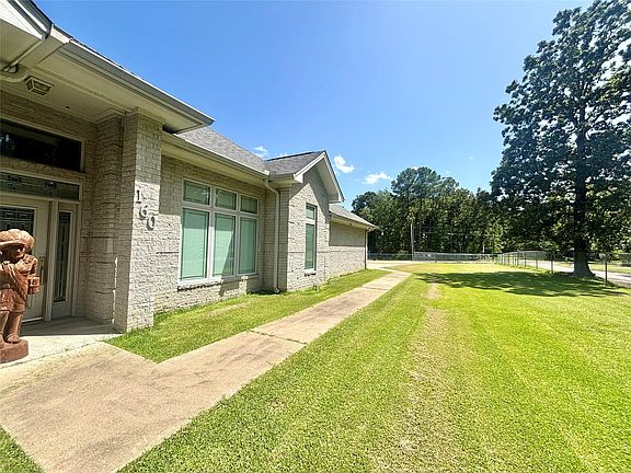 5th image of 160 Black Forest Dr