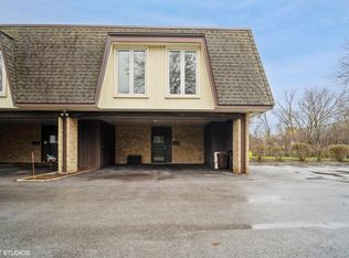 1835 Tanglewood Dr, Glenview, IL