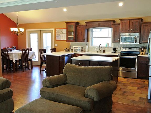 3rd image of 191 Alenah Ln