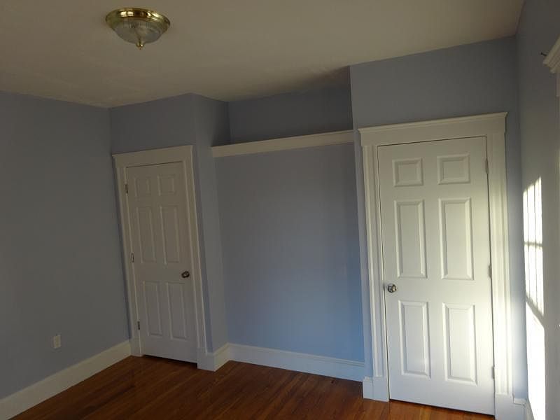 2nd image of 21 Bothwell Rd #20
