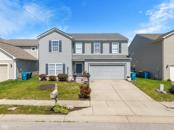 15108 Royal Grove Dr, Noblesville, IN 46060
