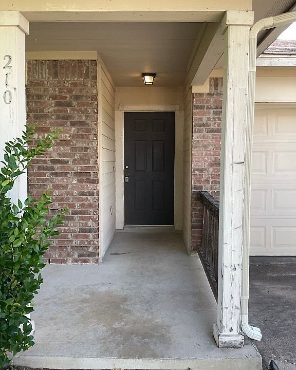 1st image of 210 Delby St #210