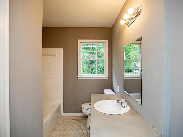 1037 Dawn Dr — Photo 11
