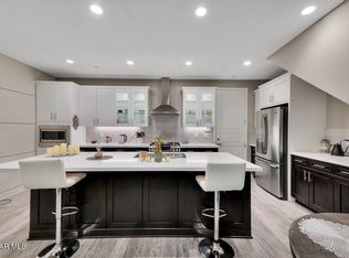 19546 Cardigan Dr, Northridge, CA 91324