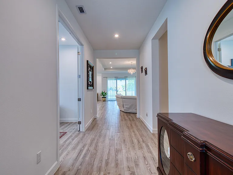 10407 SW Aquila Way — Photo 5