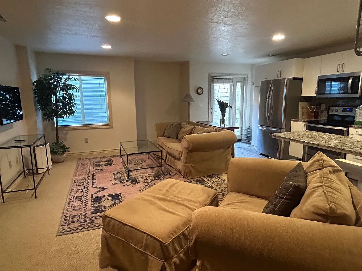 1 bed, 750 sqft, $1,500 — Photo 4
