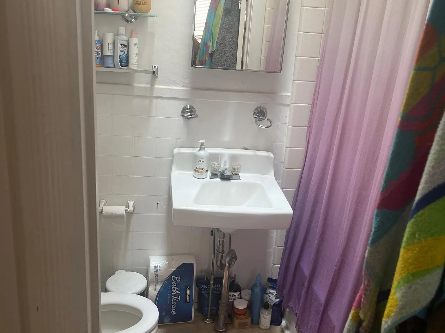 1 bed, 700 sqft, $1,200 — Photo 4