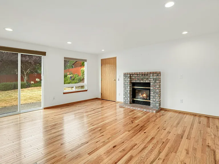 7403 78th St NE — Photo 16