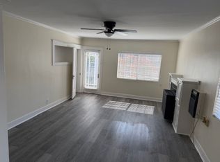 2713-2719 1/2 E 11th St #2715, Long Beach, CA 90804