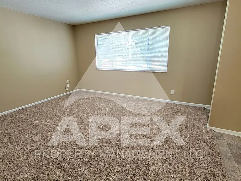 2927 Whittle Springs Rd #4 — Photo 6