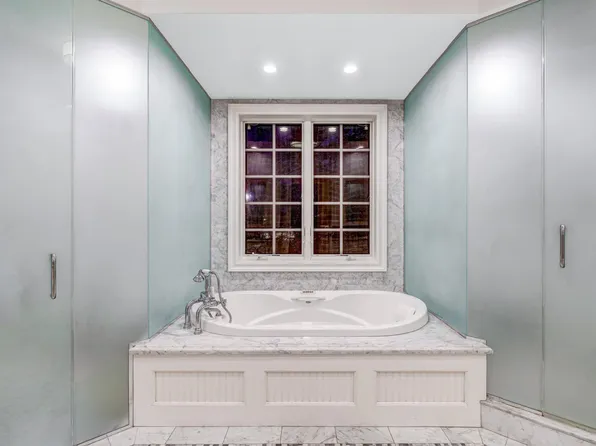 850 East 23rd Street image 31 of 47