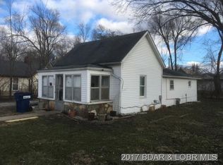 412 E 3rd St, Eldon, MO 65026