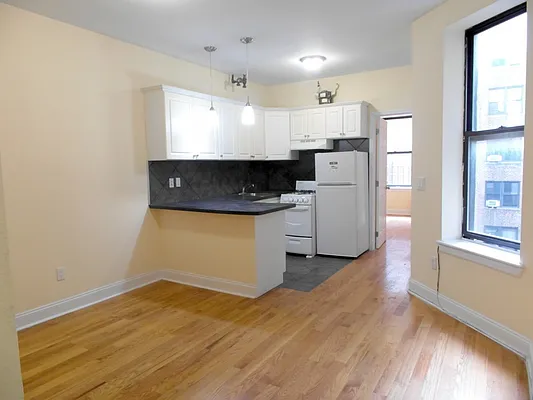 Rented by Citi Habitats | media 18