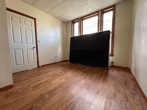 4th image of 7 Church St APT 6