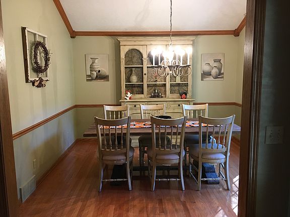 Formal dining