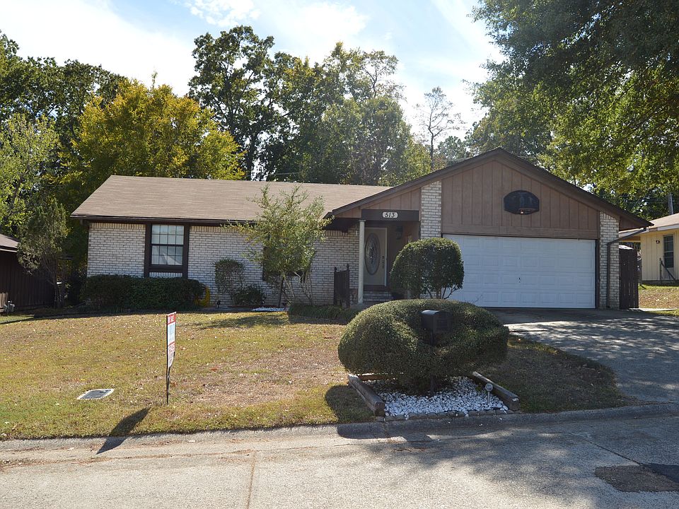 1st image of 513 Mockingbird Ln