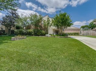 1006 Coachlight Dr, Houston, TX 77077
