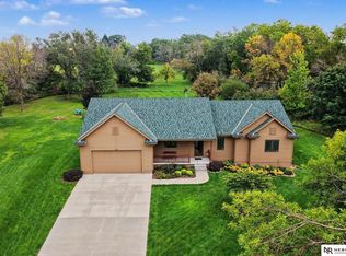 11201 Calhoun Rd, Omaha, NE 68152