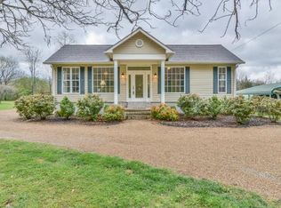 1380 N Walnut Dr, Erwin, TN 37650