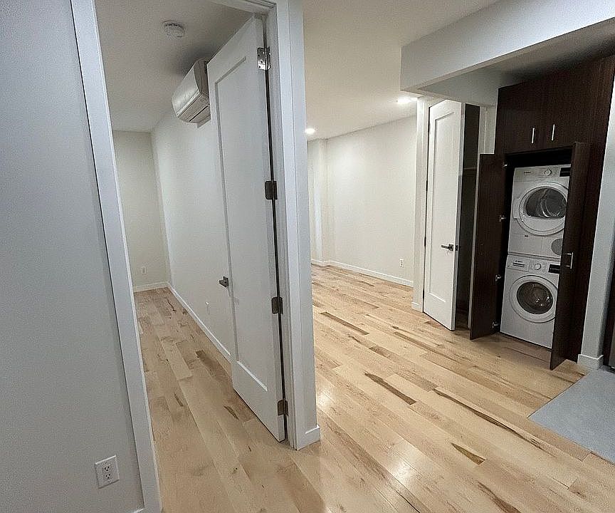 1st image of 117 W 57th St APT 6A